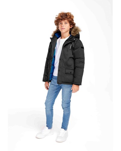 Parka noire
 Taille-8-9 ans