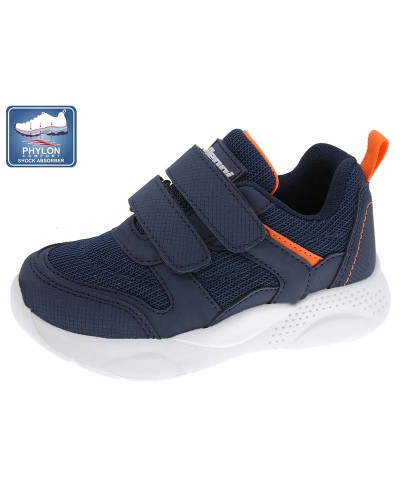 Chaussures de sport
 Taille-23