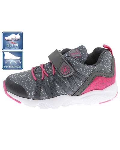 Chaussures de sport
 Taille-22